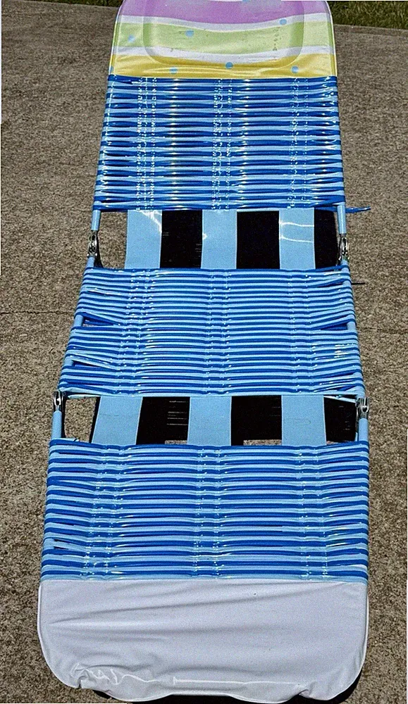 Jelly Vinyl Tube Folding Chaise Lounge Lawn Beach Chair “Dark & Baby Blue” VGC!